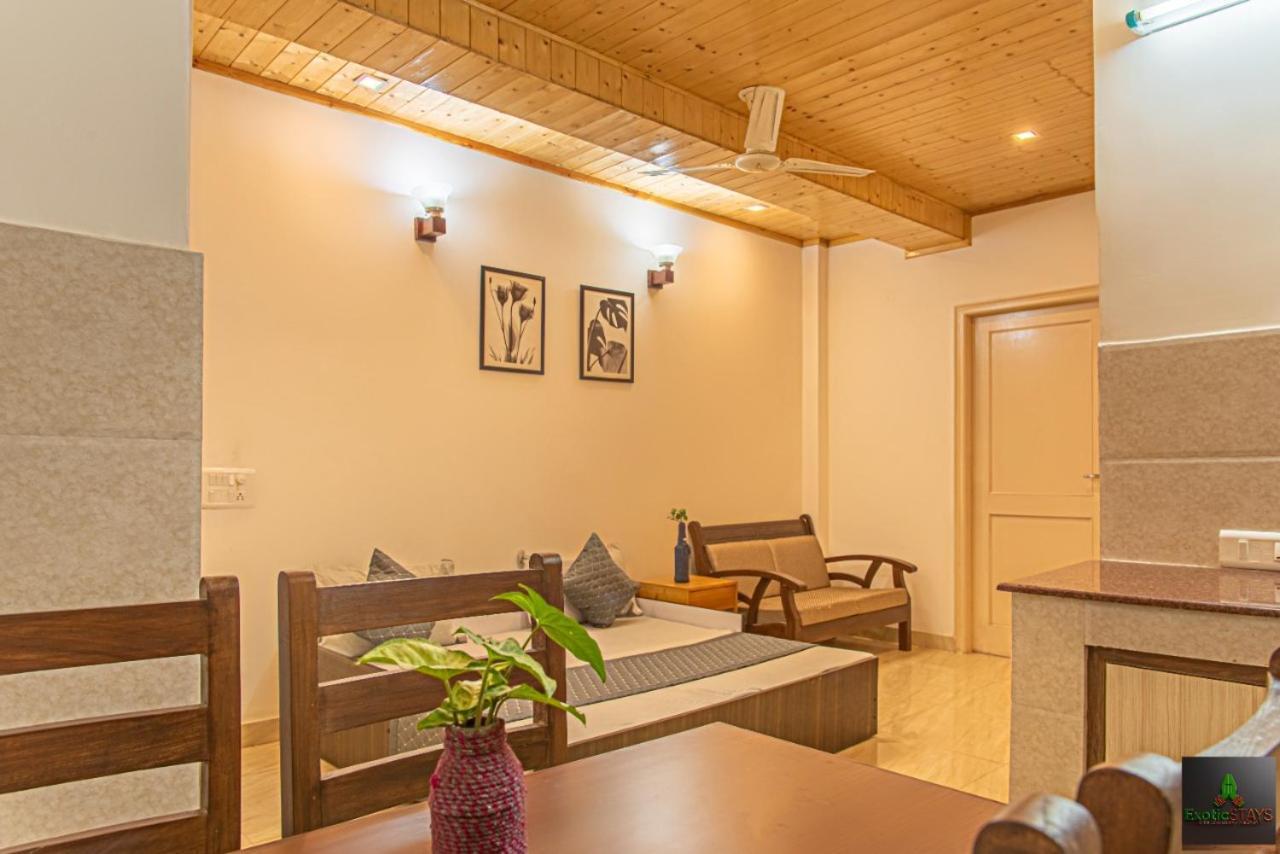 The Kasauli Western Uphills I Serviced Apartments I Pvt Balcony I Peacefull Area I By Exotic Stays Εξωτερικό φωτογραφία